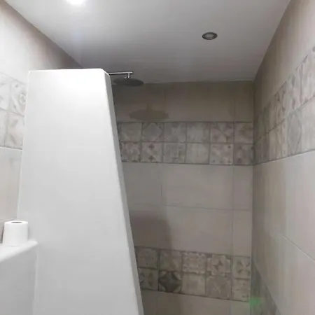 Urban Rooms- 10min Walk To Capital