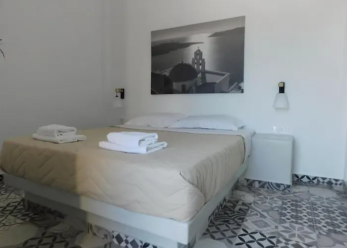 Urban Rooms- 10min Walk To Capital * 산토리니